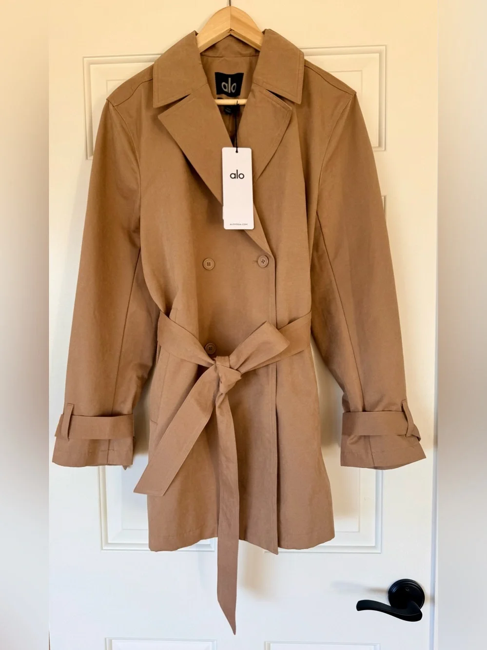 ALO Yoga Prime Trench Toasted Almond M NWT